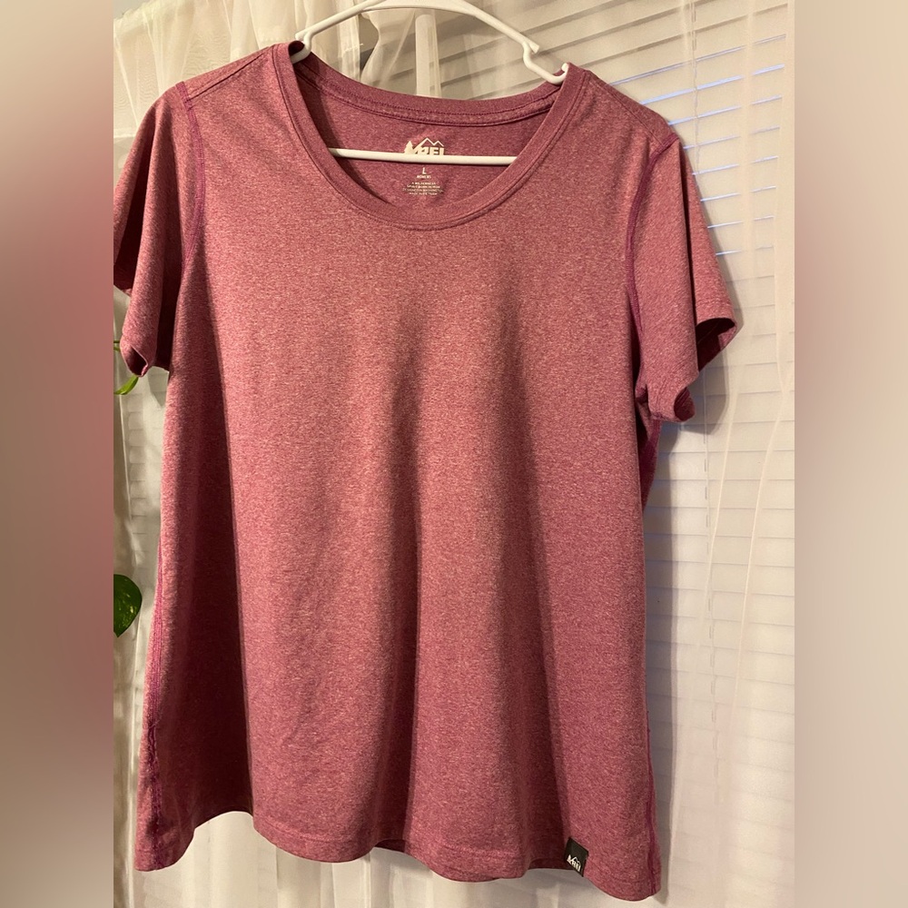 REI co-op women’s athletic t shirt. Size large.